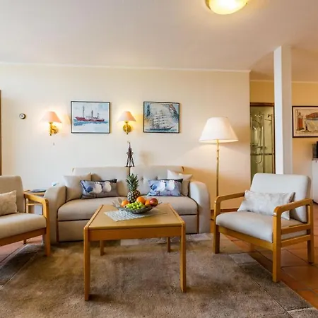 Residenz Meeresbrandung 33 Mit Balkon Und Meerblick . 4.stock, Einbaukueche, Geschirrspueler, Tv,schwimmbad, Sauna , Reservierter Stellplatz, Wlan ! 아파트