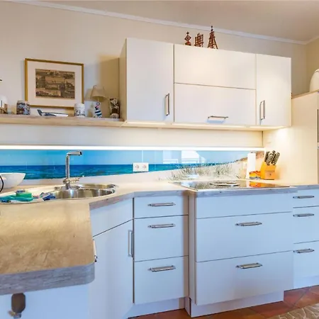 아파트 Residenz Meeresbrandung 33 Mit Balkon Und Meerblick . 4.stock, Einbaukueche, Geschirrspueler, Tv,schwimmbad, Sauna , Reservierter Stellplatz, Wlan ! *